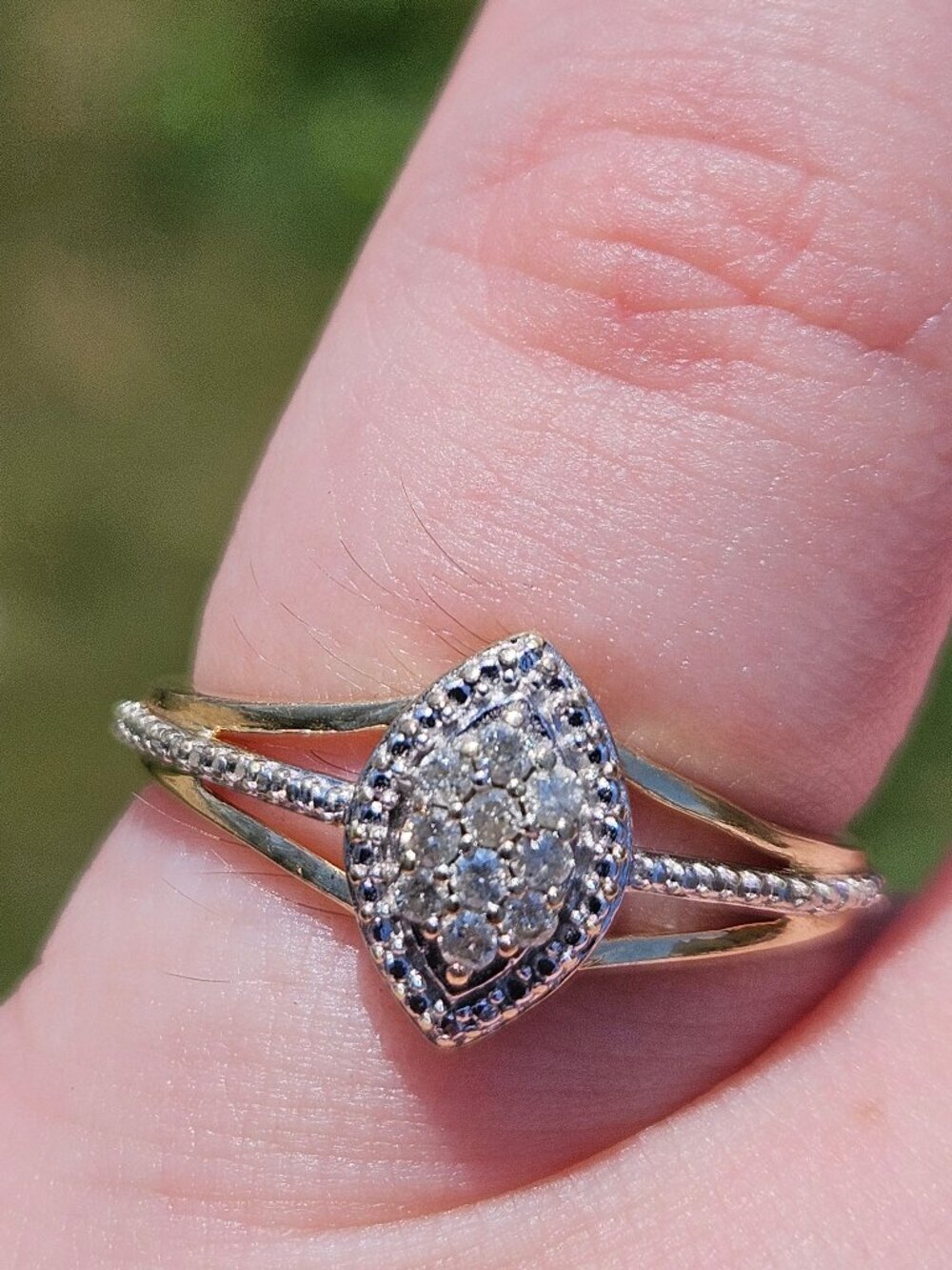 10K Yellow Gold Beaded Band Cocktail Cluster Marquise Style Diamond Ring Size 7